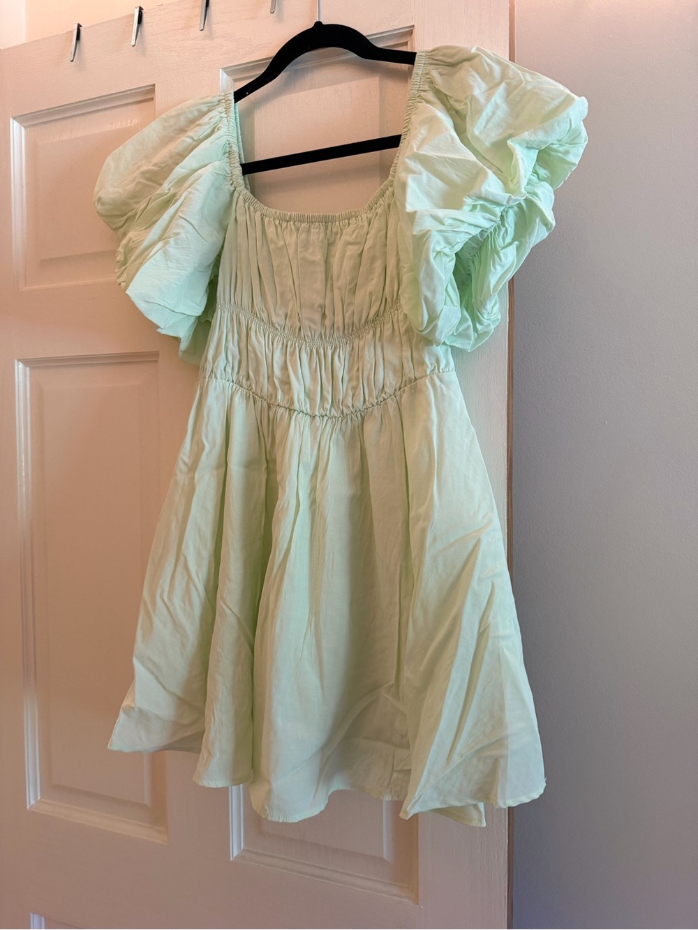 Women’s Puff-Sleeve Square-Neck Mini Dress in Light Mint